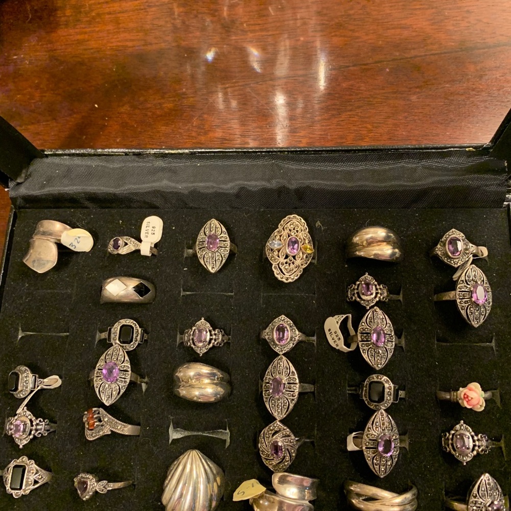 I’m selling all sterling silver rings